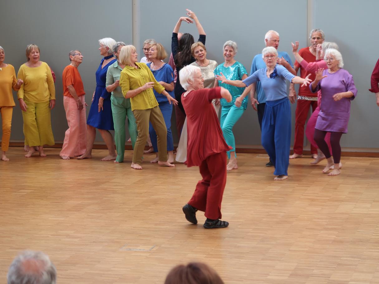 hildekuhlmann.de tanzcHor60+: Gut wieder hier zu sein